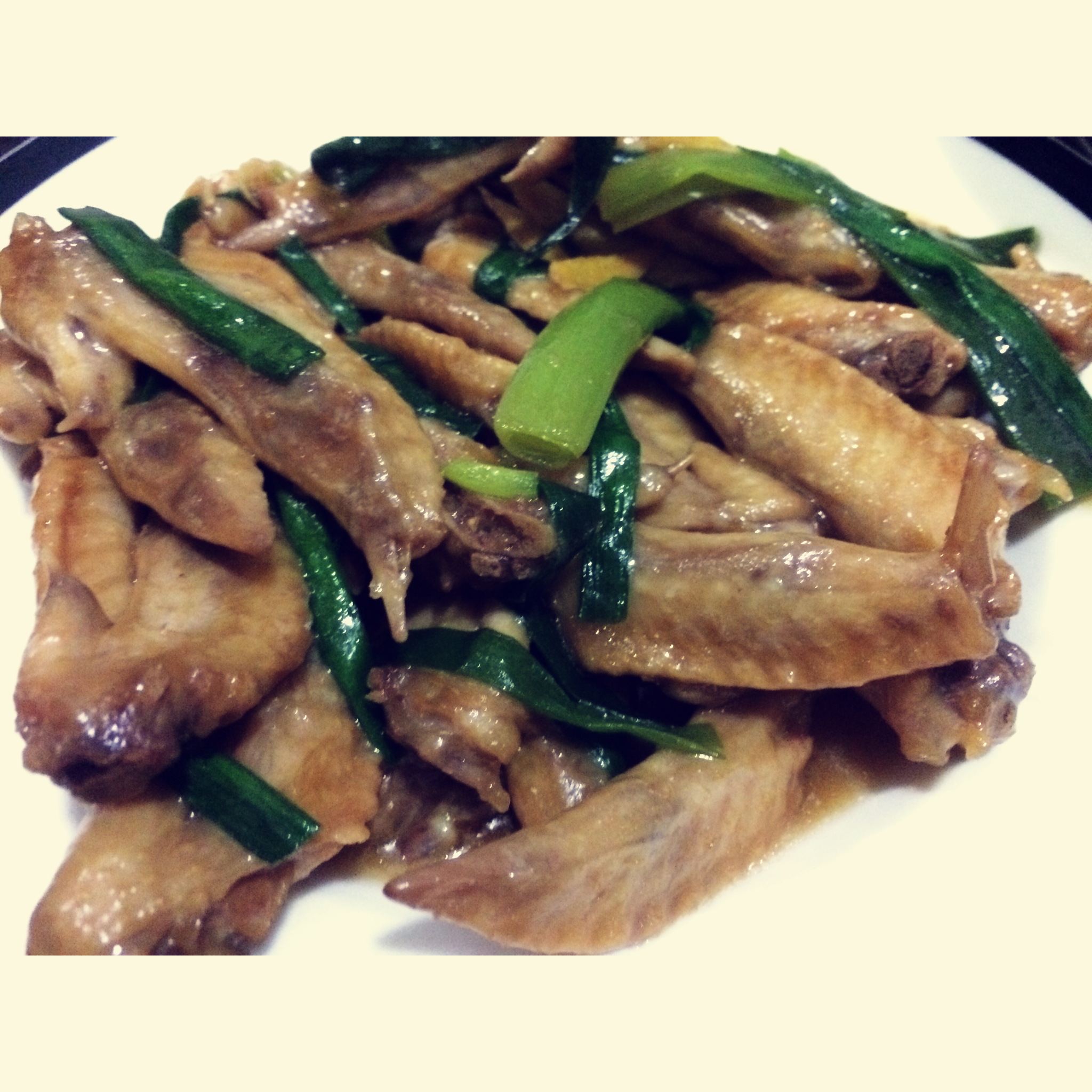卤鸡翼尖