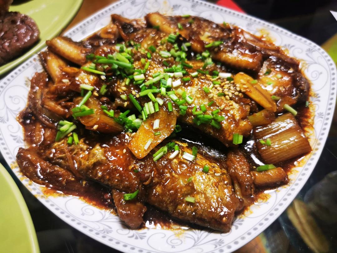 红烧带鱼