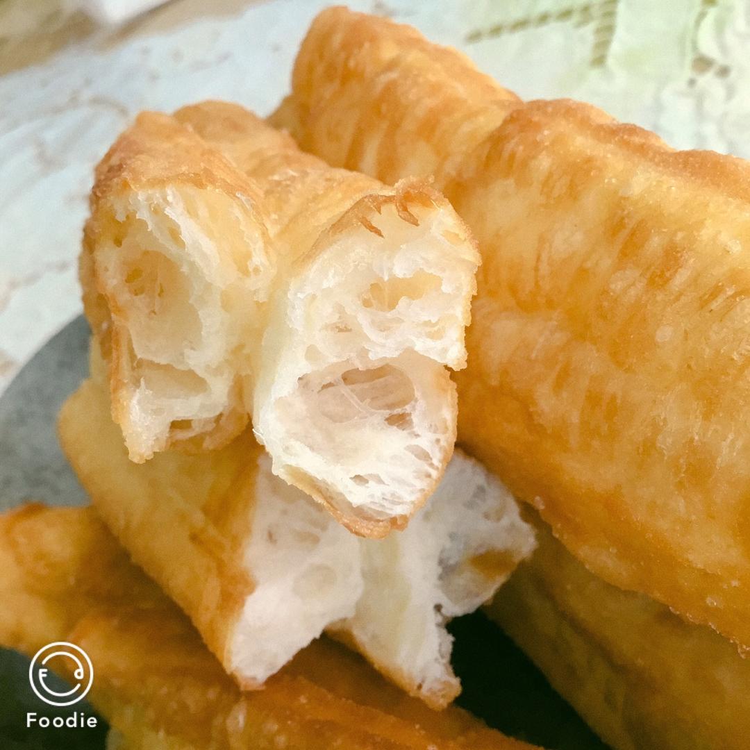 （视频菜谱）自制蓬松 炸油条