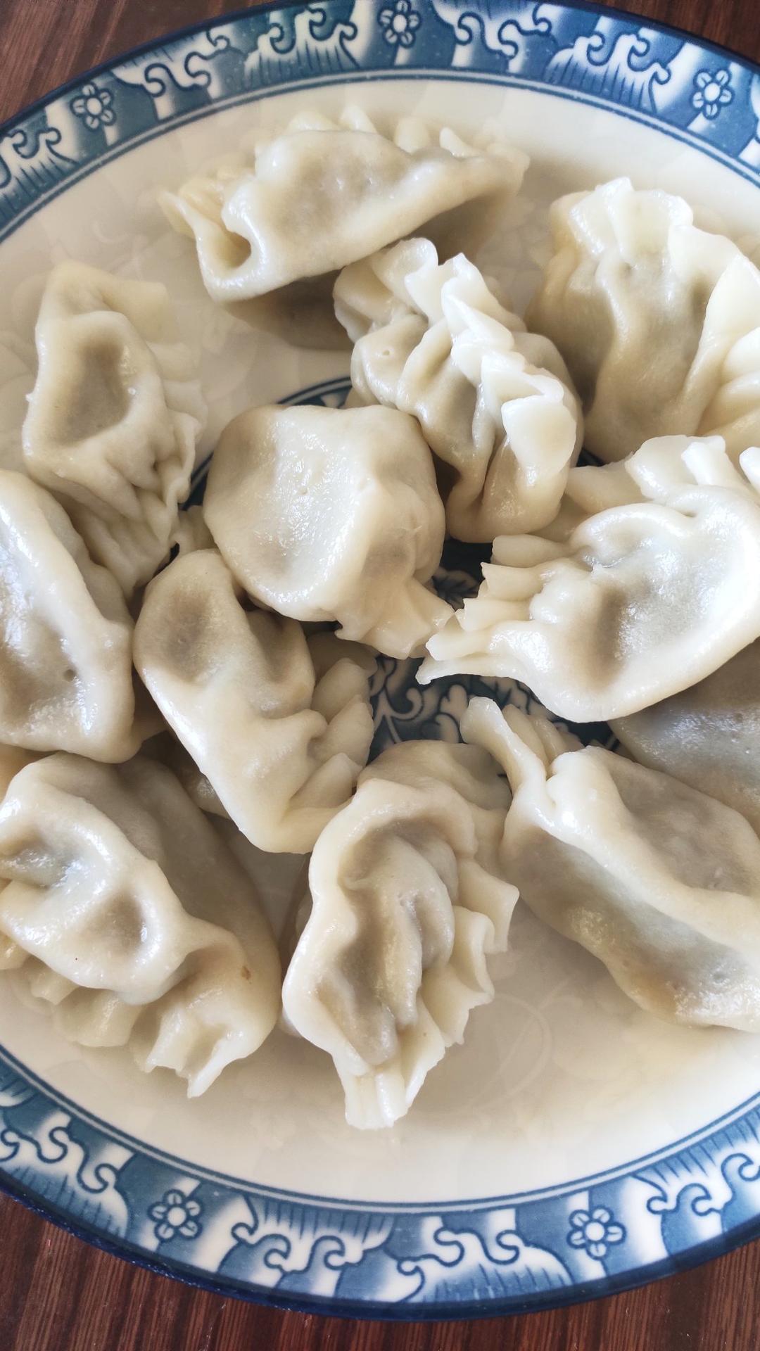 闻中家常海味一虾仁三鲜饺子