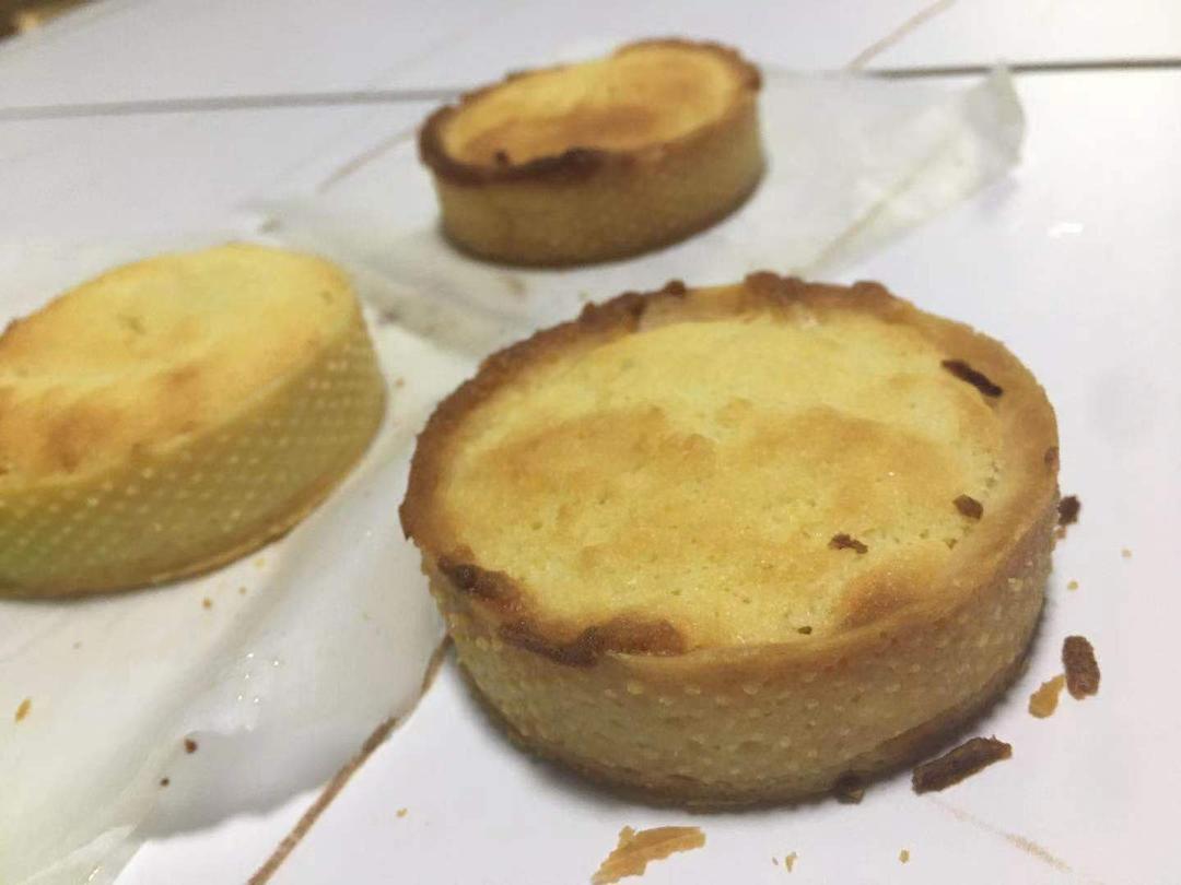 整颗蜜桃乌龙挞