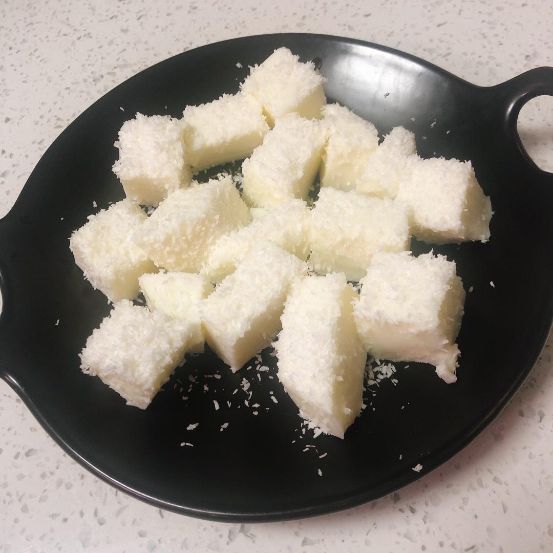 比85℃好吃百倍的椰蓉牛奶小方