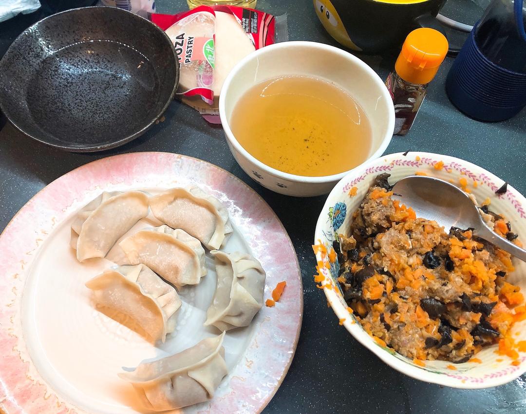 胡萝卜牛肉香菜饺子