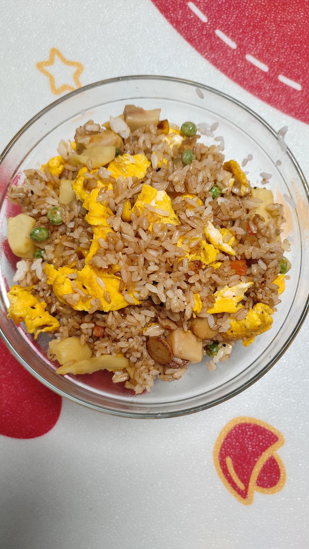 超级香的扬州炒饭/火腿鸡蛋什锦炒饭