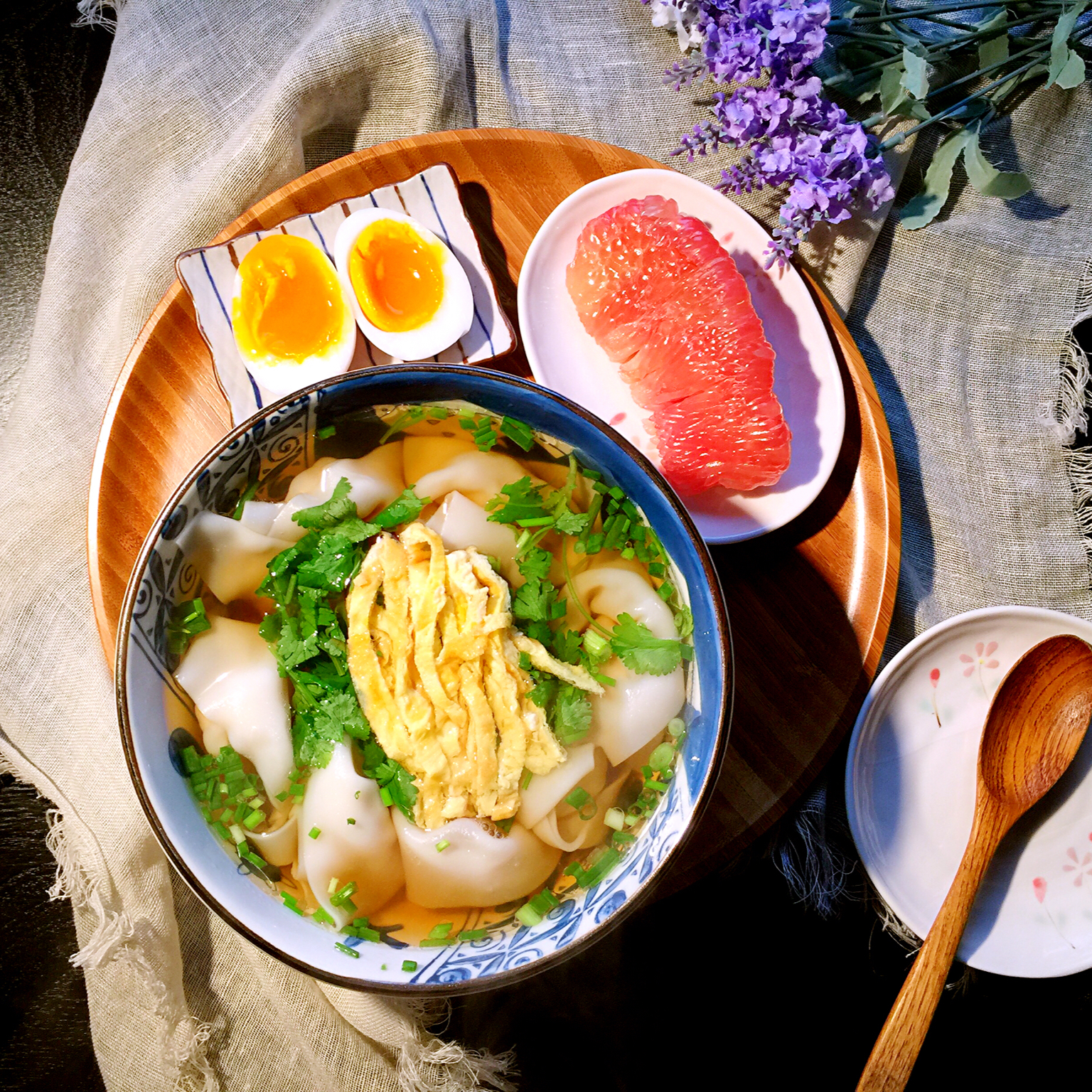 海参金针菇鲜肉馄饨