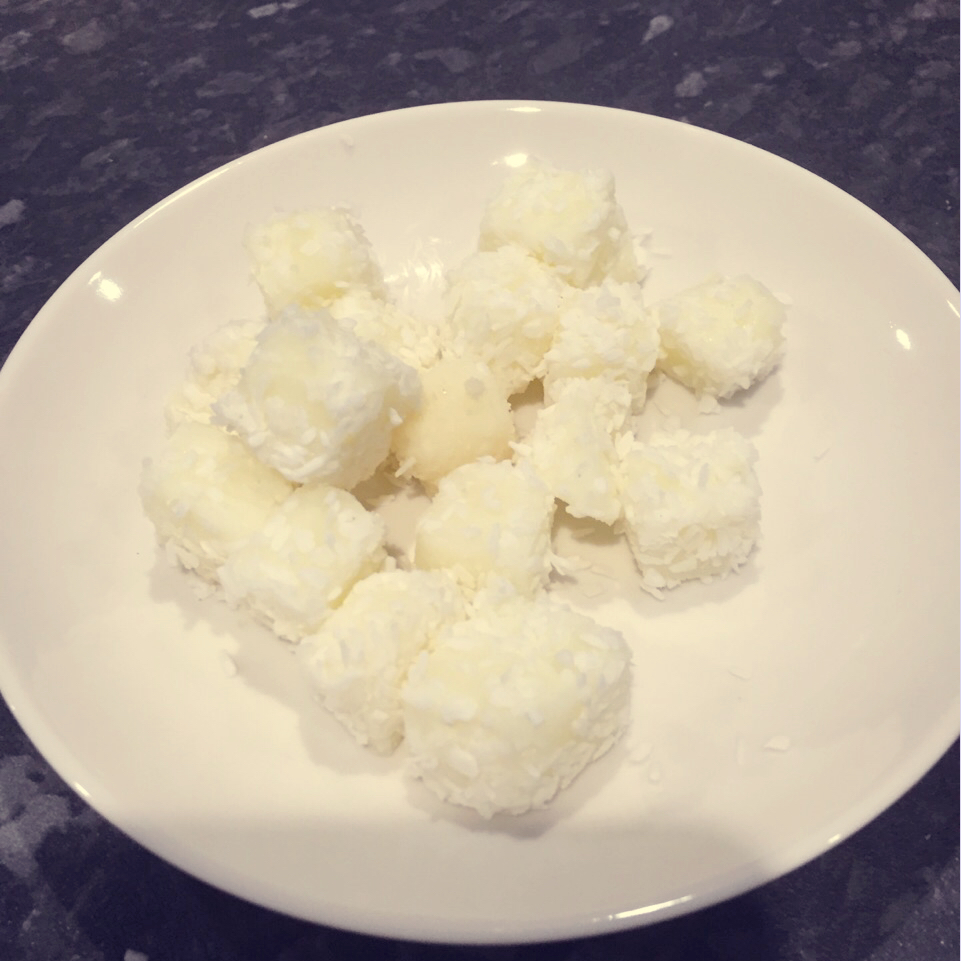 完胜85度C牛奶椰丝小方