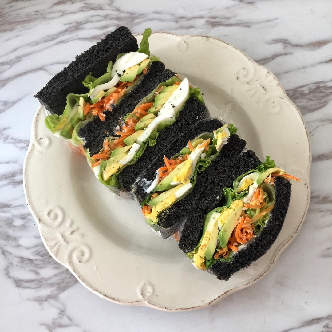 「减脂减肥快手早餐」口感超丰富的沼夫三明治～！