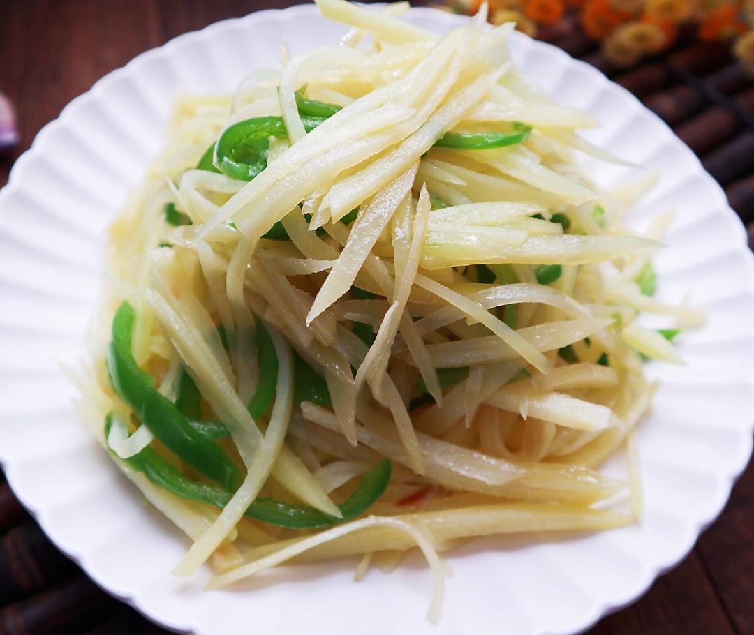 年夜饭必备❗️脆爽青椒土豆丝的做法 步骤8