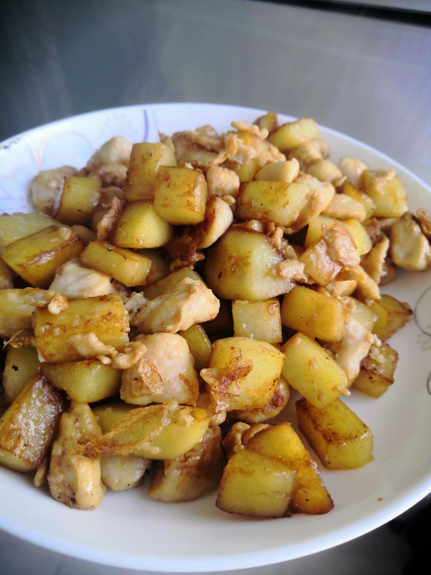一道怎么做都好吃的干煎土豆鸡丁（红烧，咖喱，椒盐，孜然）