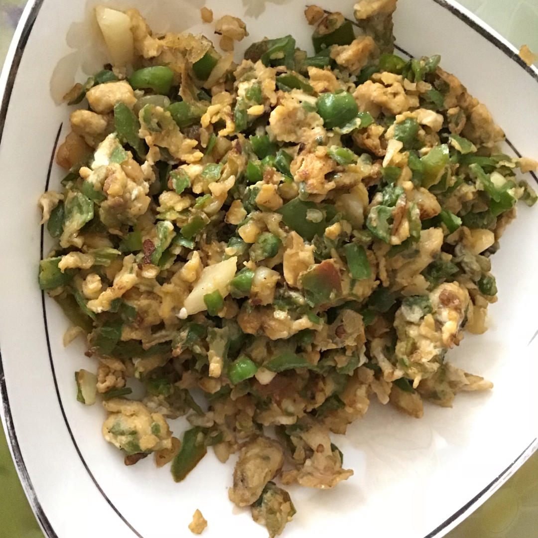 不一样的辣椒炒鸡蛋～下饭神器!