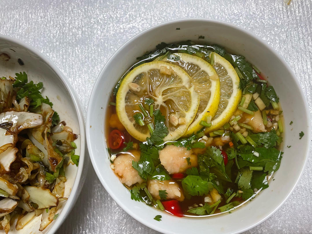 哇哦…在家做出来了海底捞泰式虾滑