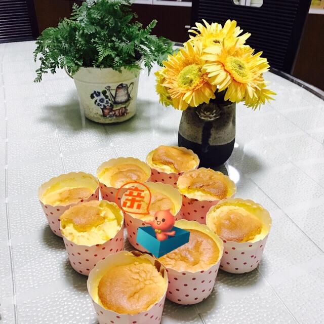 软绵绵戚风纸杯蛋糕