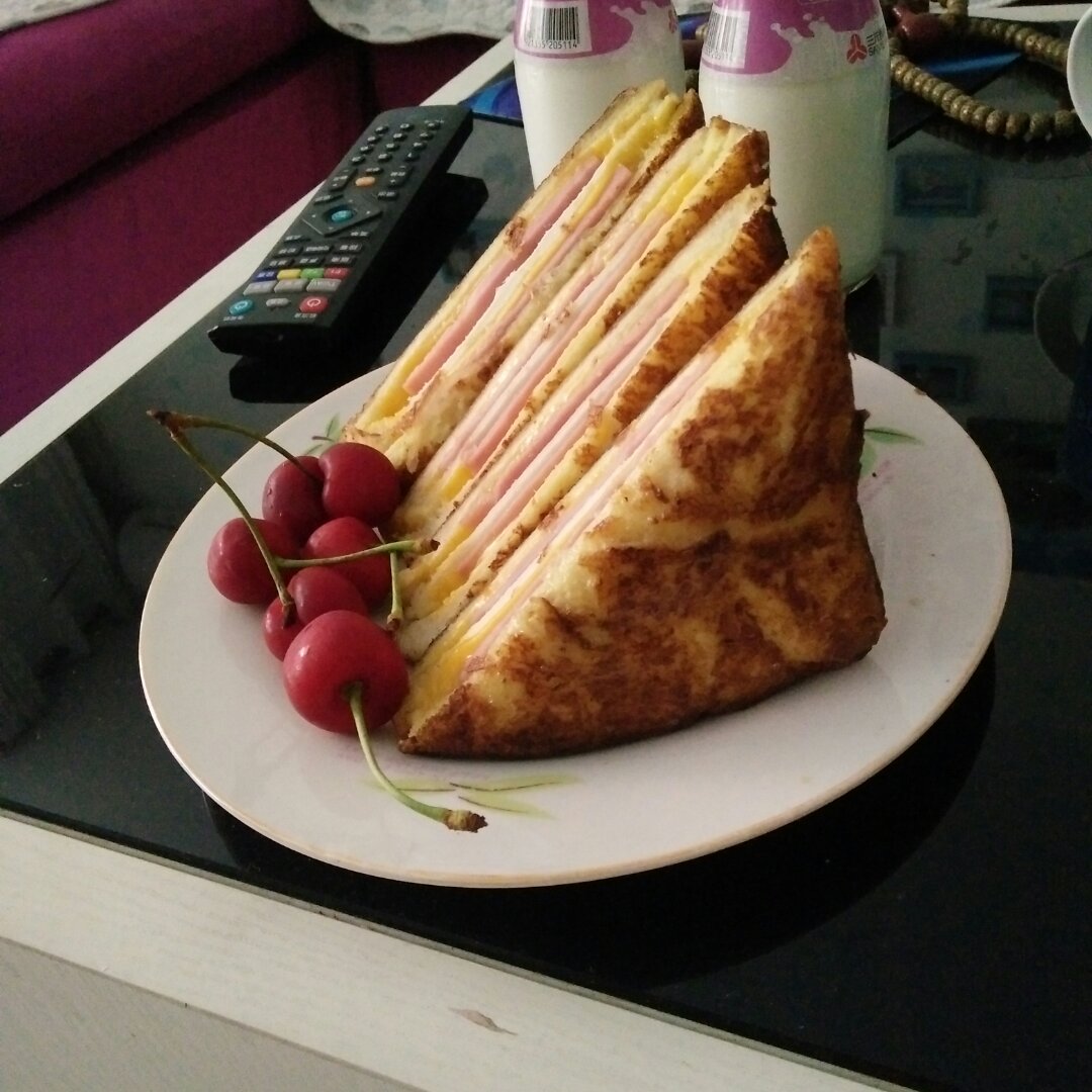 十分钟快手早餐【港式火腿西多士】