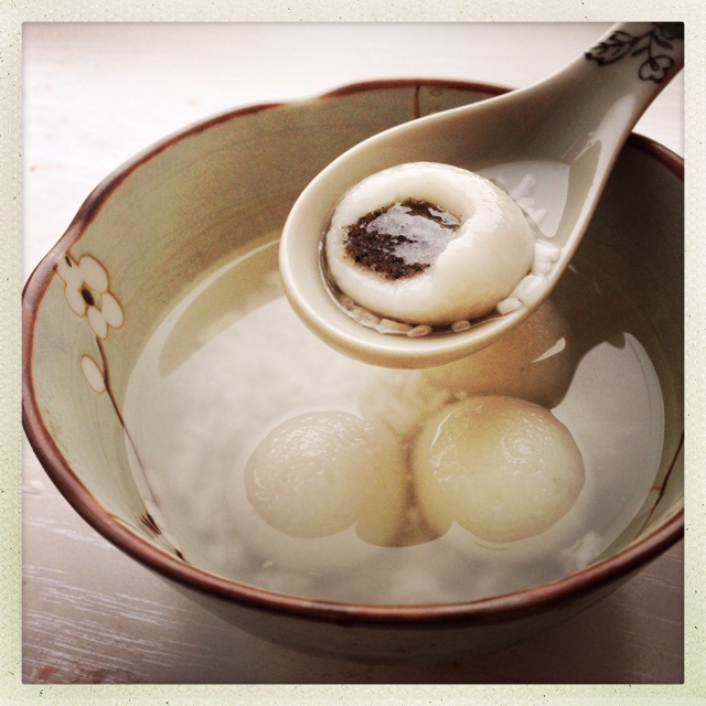 酒酿汤圆