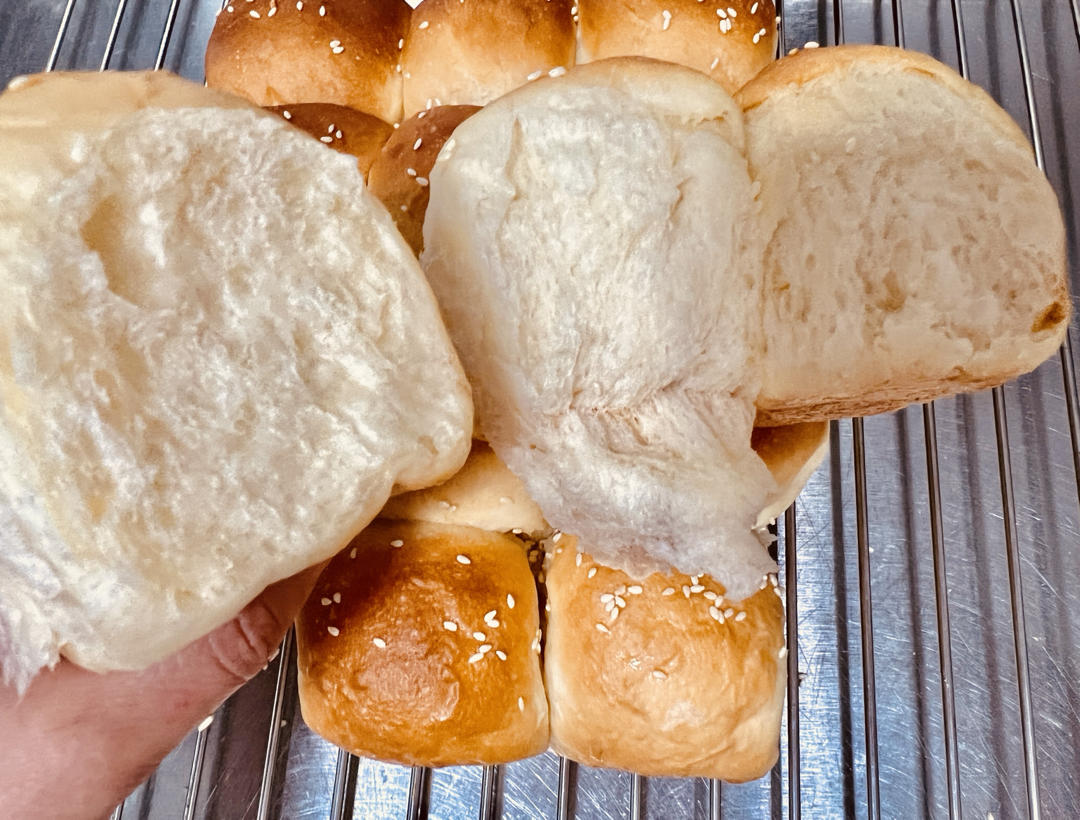 超级柔软的奶油奶酪椰蓉小餐包