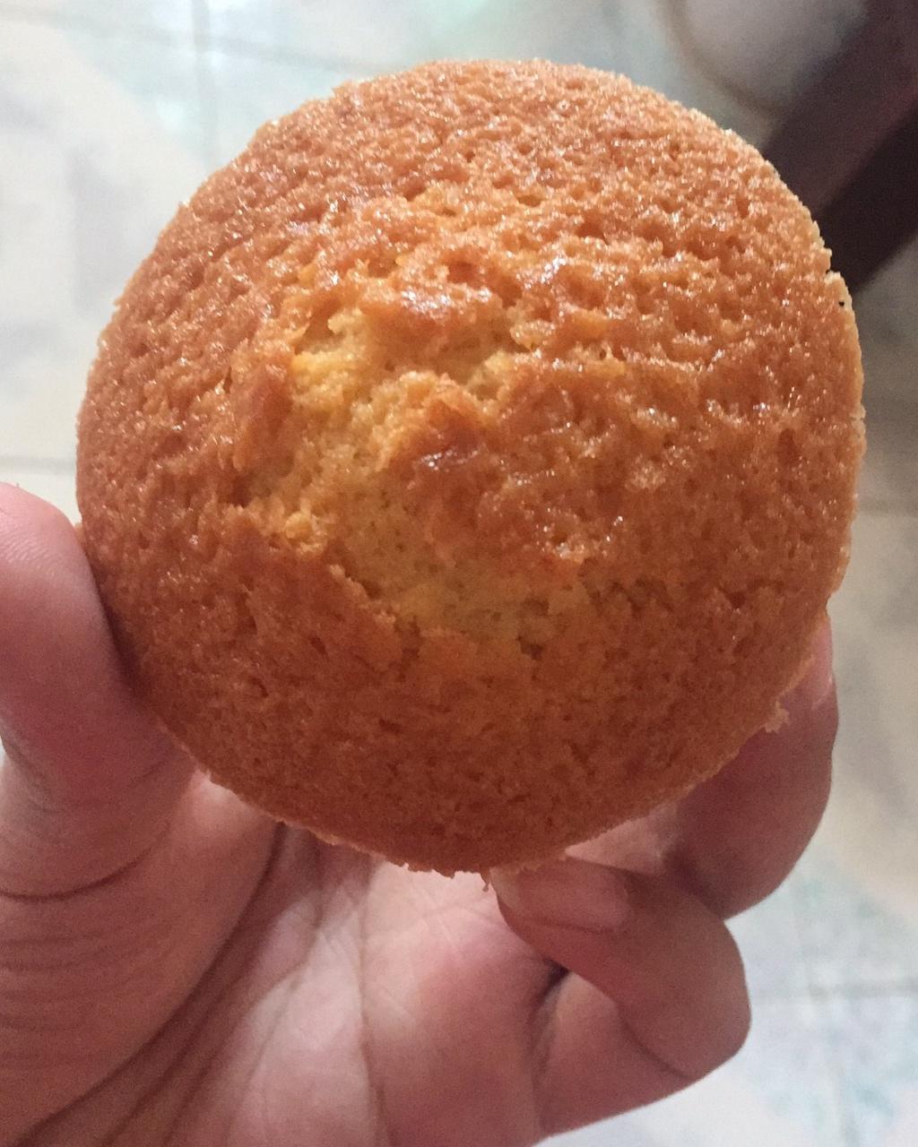 玛德琳（蓝带方）