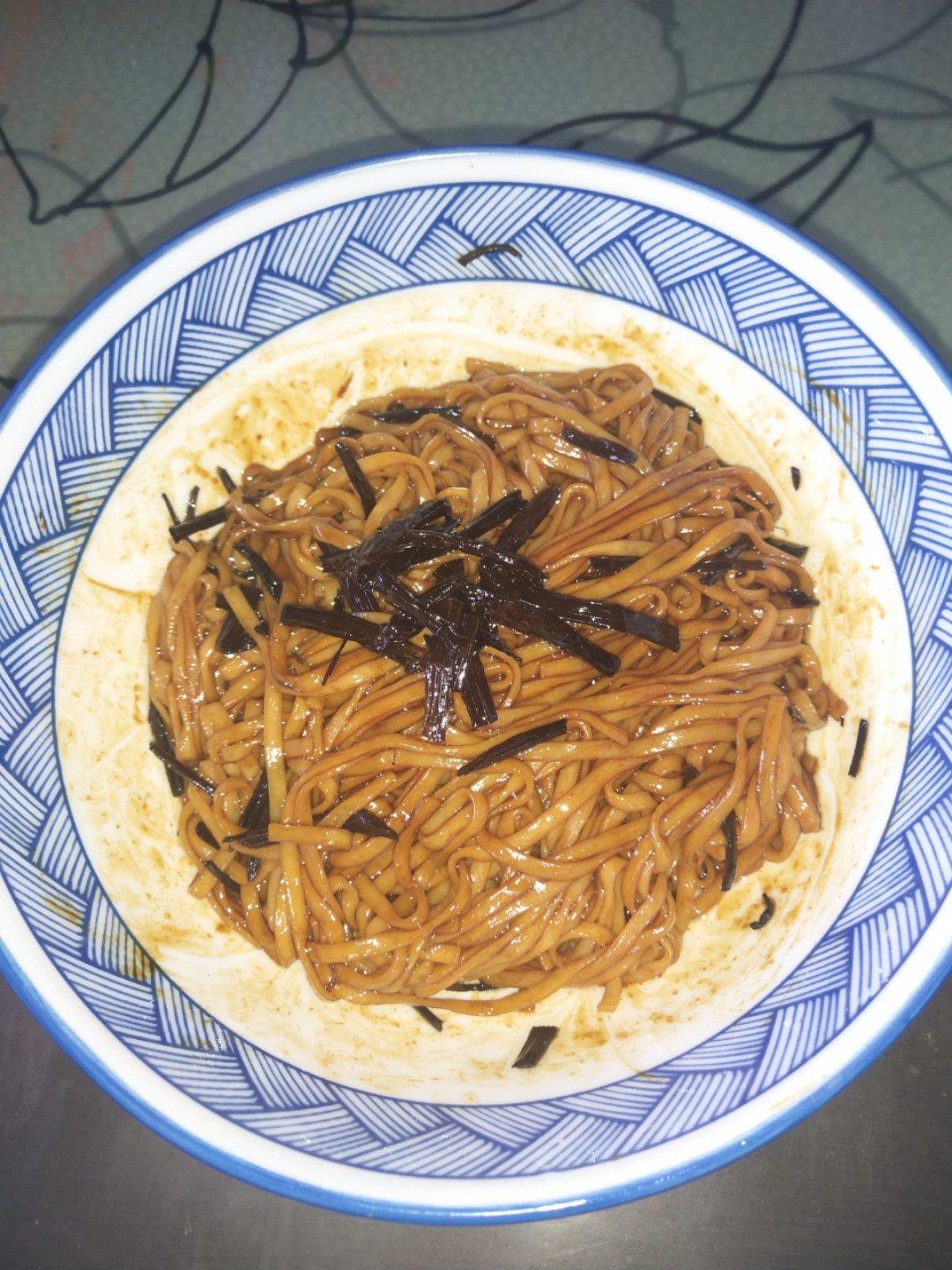葱油拌面Spring Onion Noodles