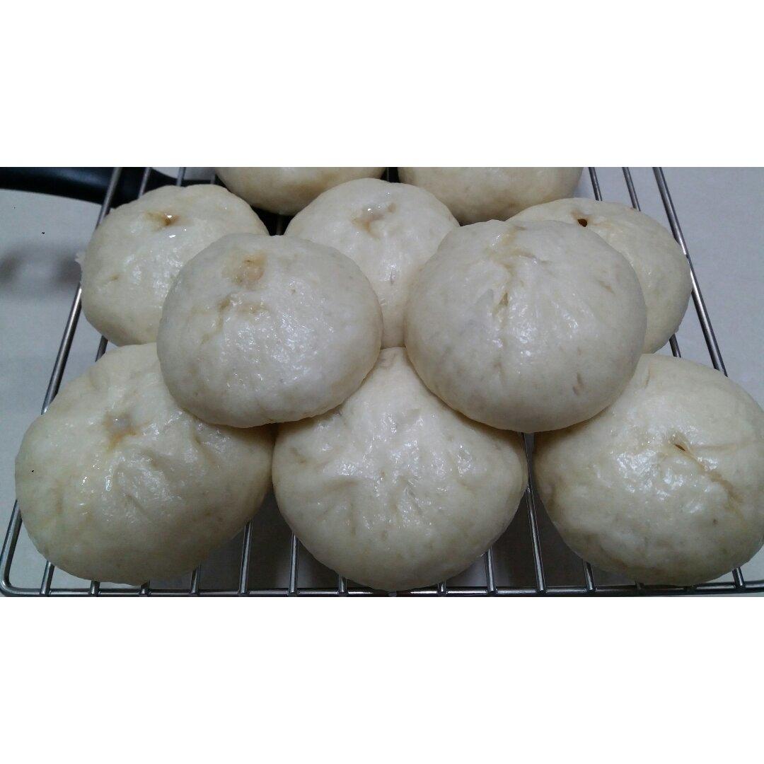 酱肉冬瓜包子Steamed Dumplings Pork & Mellon