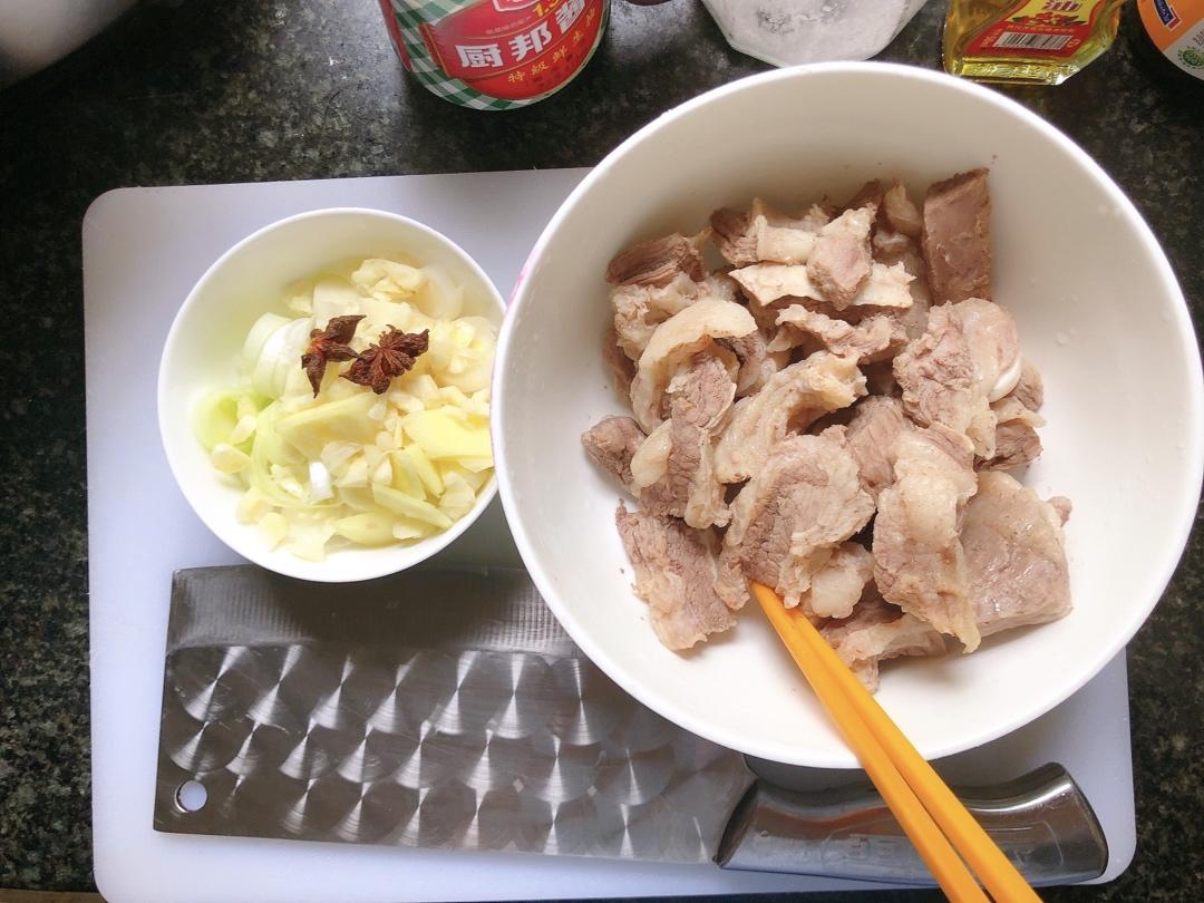 番茄土豆炖牛腩