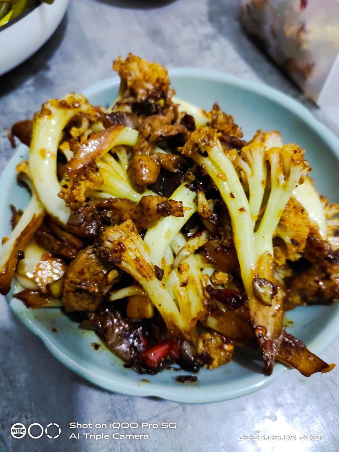 干锅菜花炒肉片