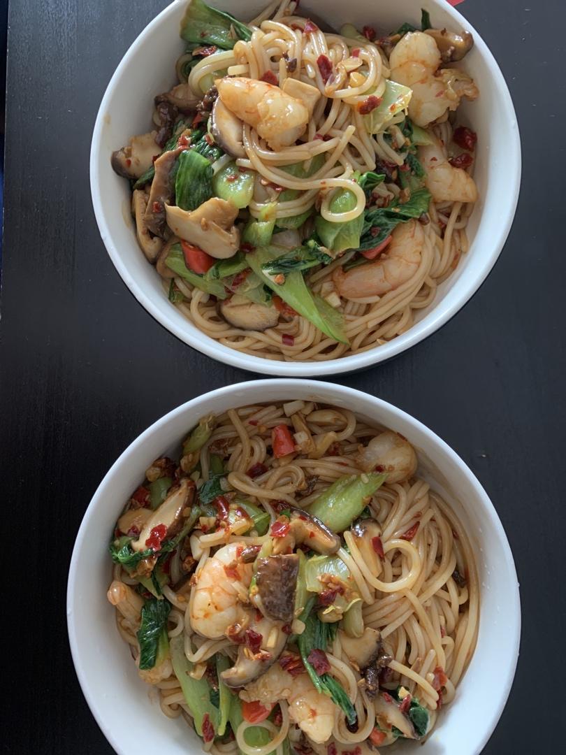 吃三碗不过瘾的懒人拌米粉