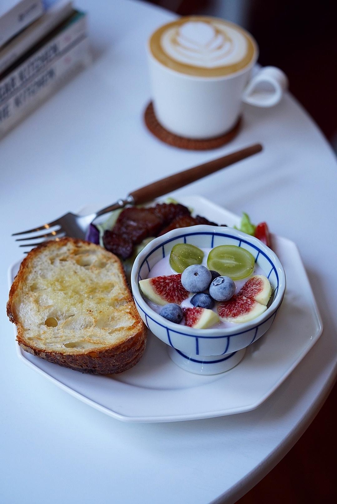 一起吃早餐🥣