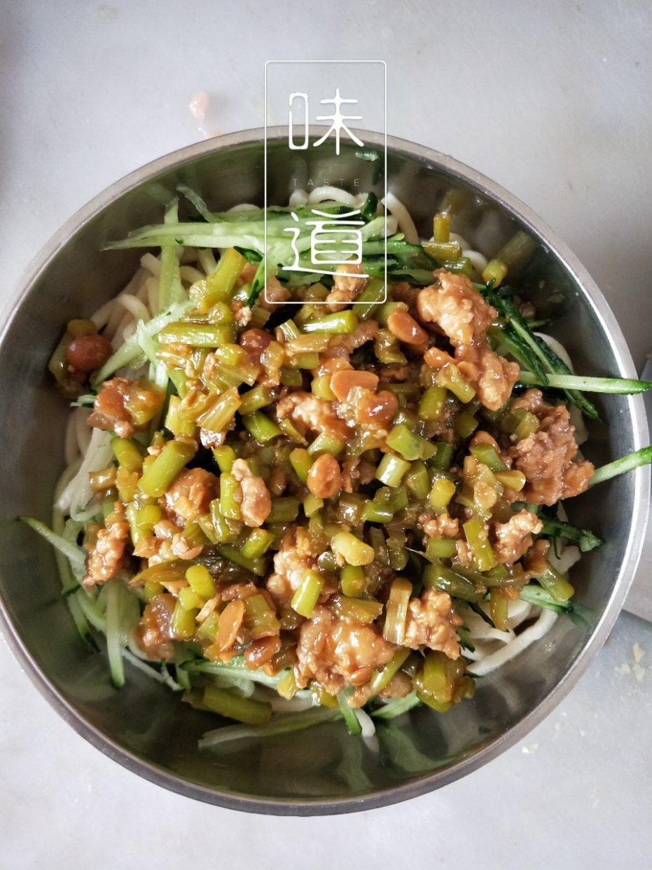 家乡味道，爸爸的炸酱面
