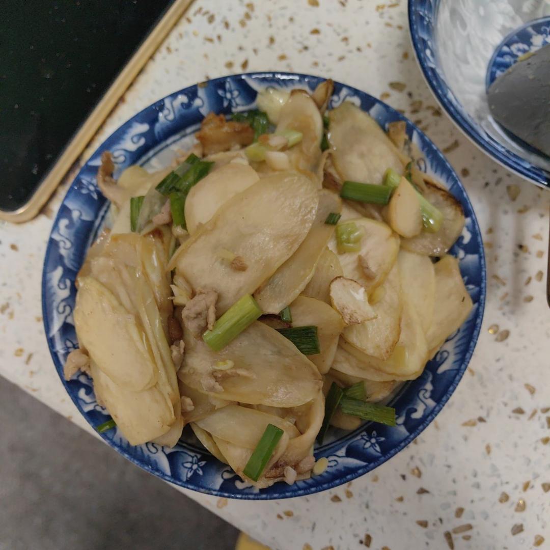 茭白炒肉片