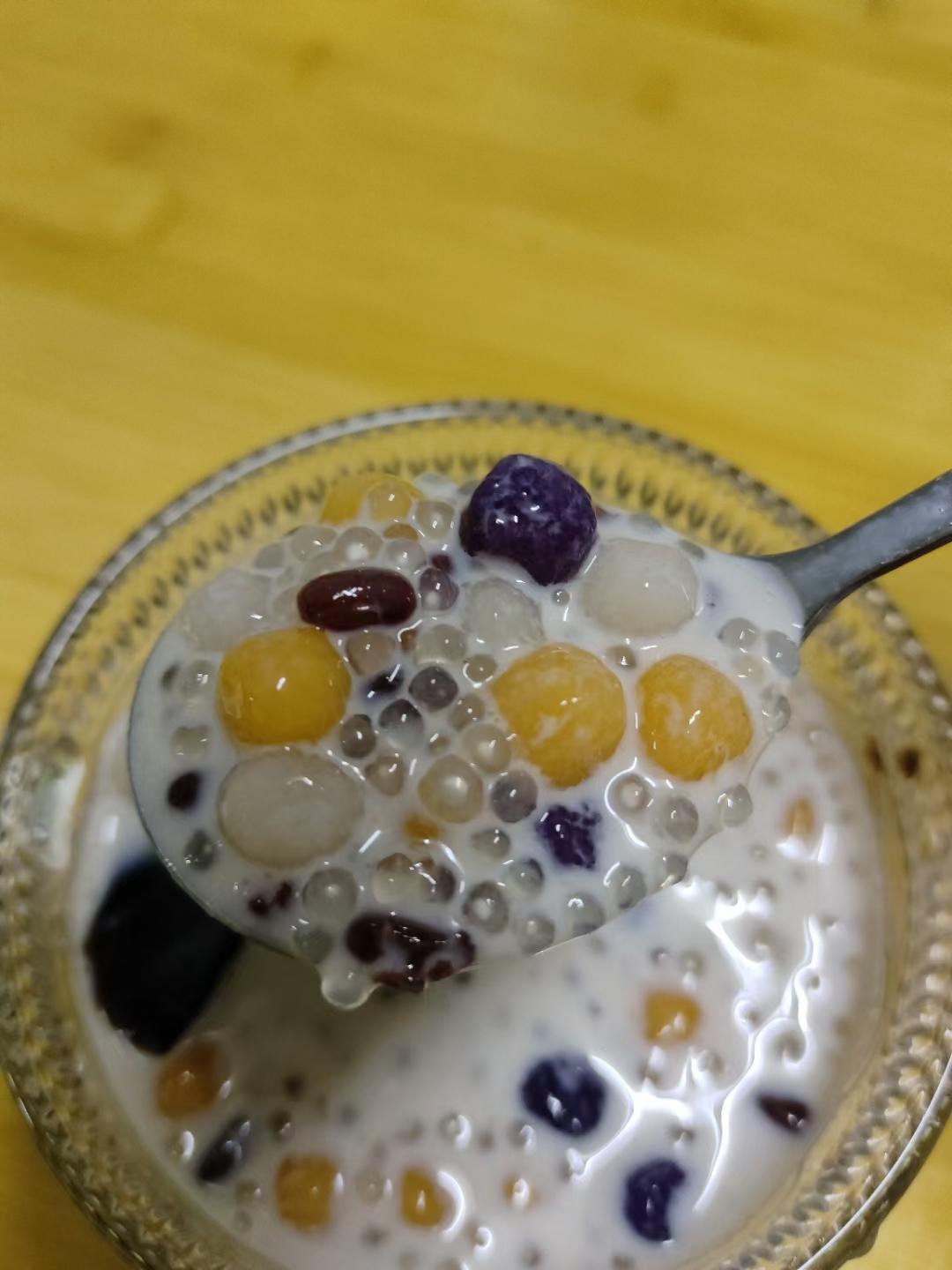 芒果西米露(卖40一碗不过分！)