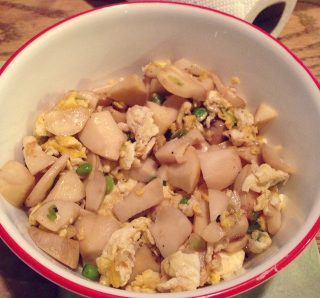 勋伯格的爵士舞曲做的鸡腿菇炒鸡蛋