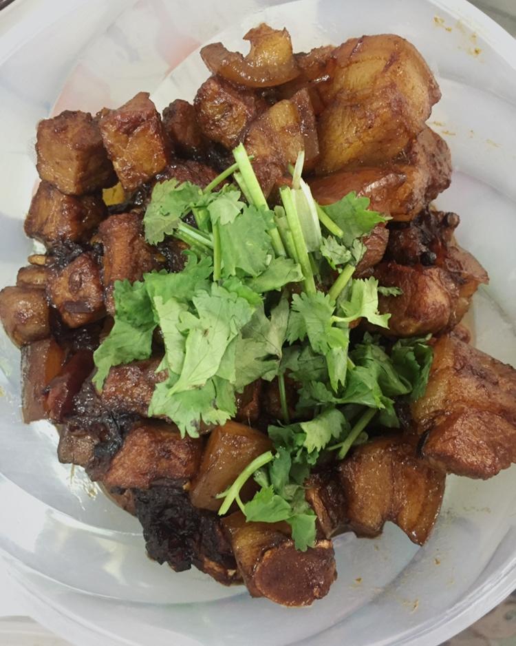 不焯水不放油的家常红烧肉