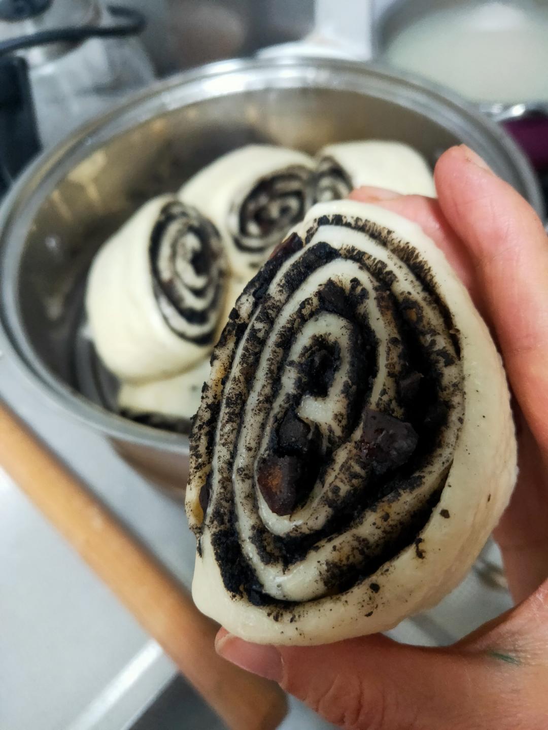 黑芝麻花生卷馒头