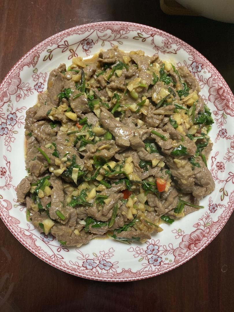 香菜炒牛肉（嫩）