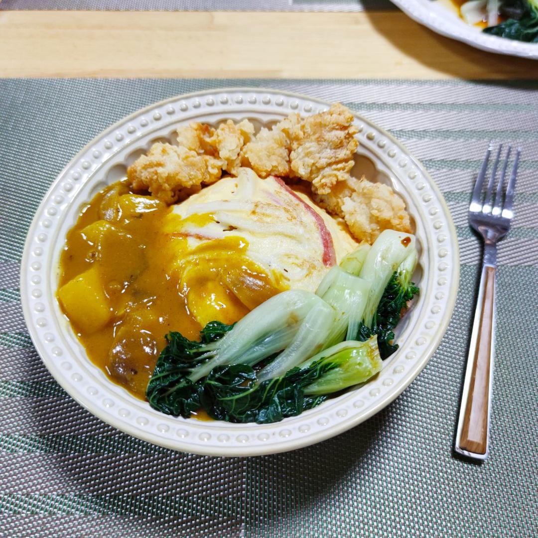 日式咖喱鸡蛋包饭