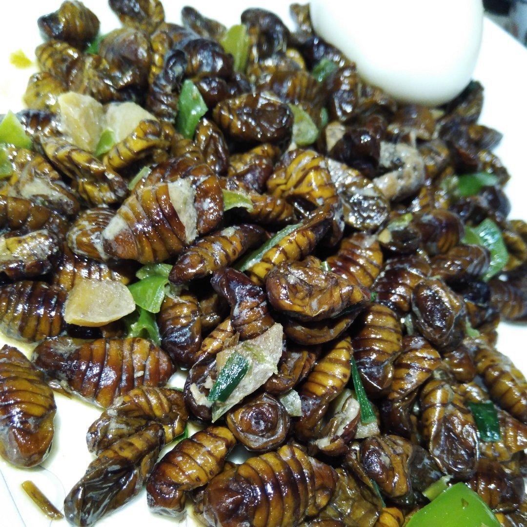 清炒蚕蛹