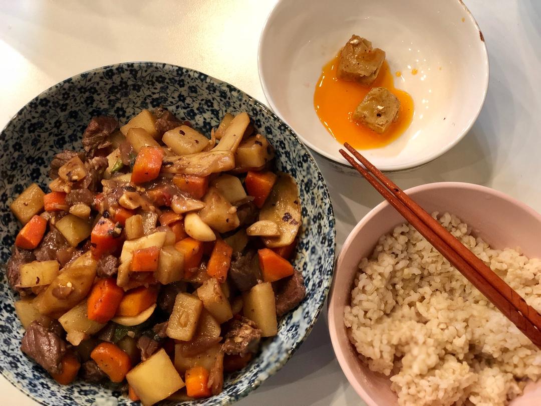 红烧牛肉土豆 （独家秘制）