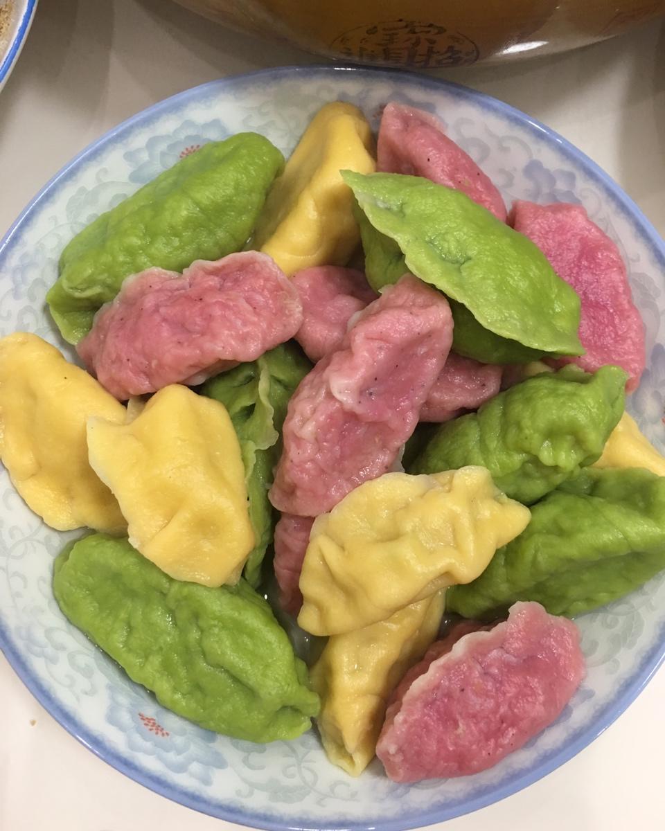 饺子 五彩水饺多缤纷 怡玉硕天下做的五彩水饺多缤纷