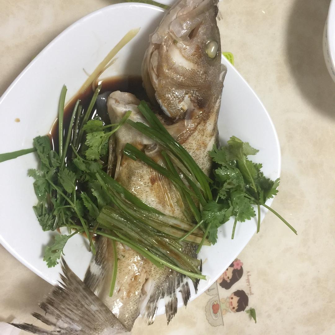蒸鲈鱼