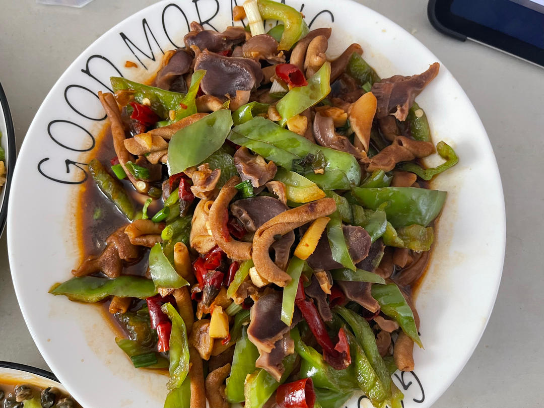 爆炒香辣鸡杂