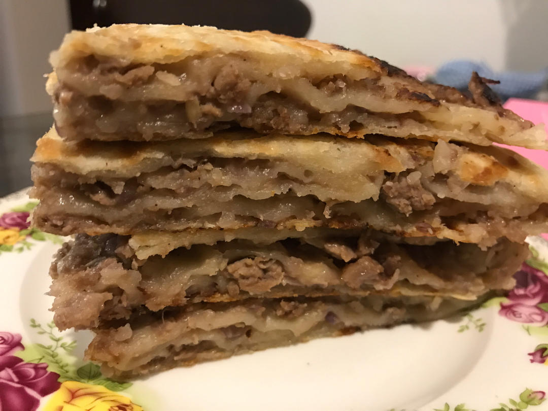 外酥里嫩，千层牛肉饼~~