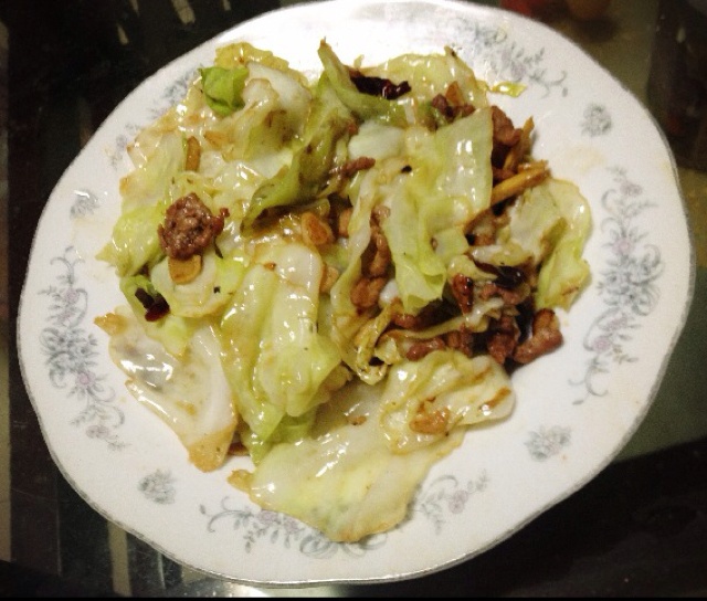 阿婆手撕包菜