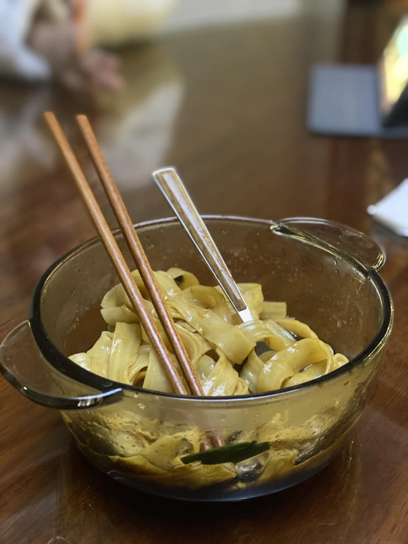 葱油刀削面这样做让你吃完直接舔碗洗都不用洗