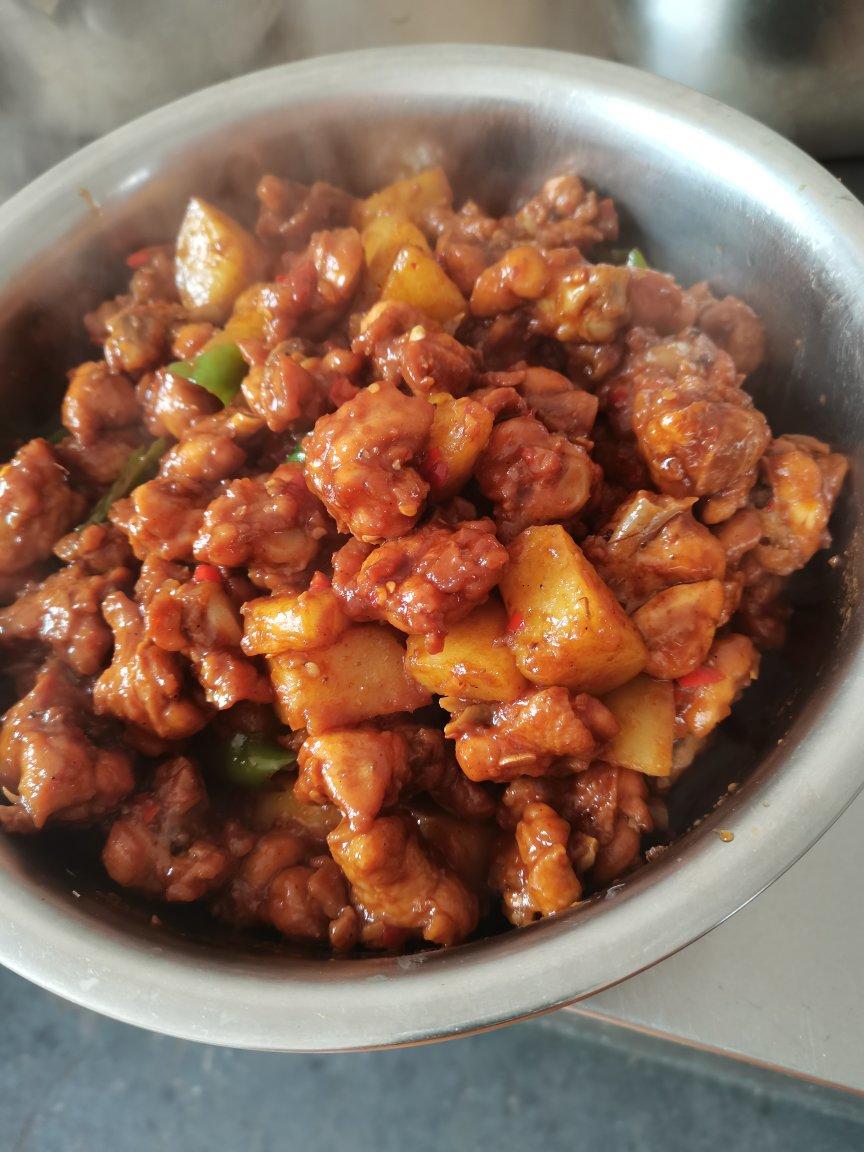 土豆鸡块（黄焖鸡）
