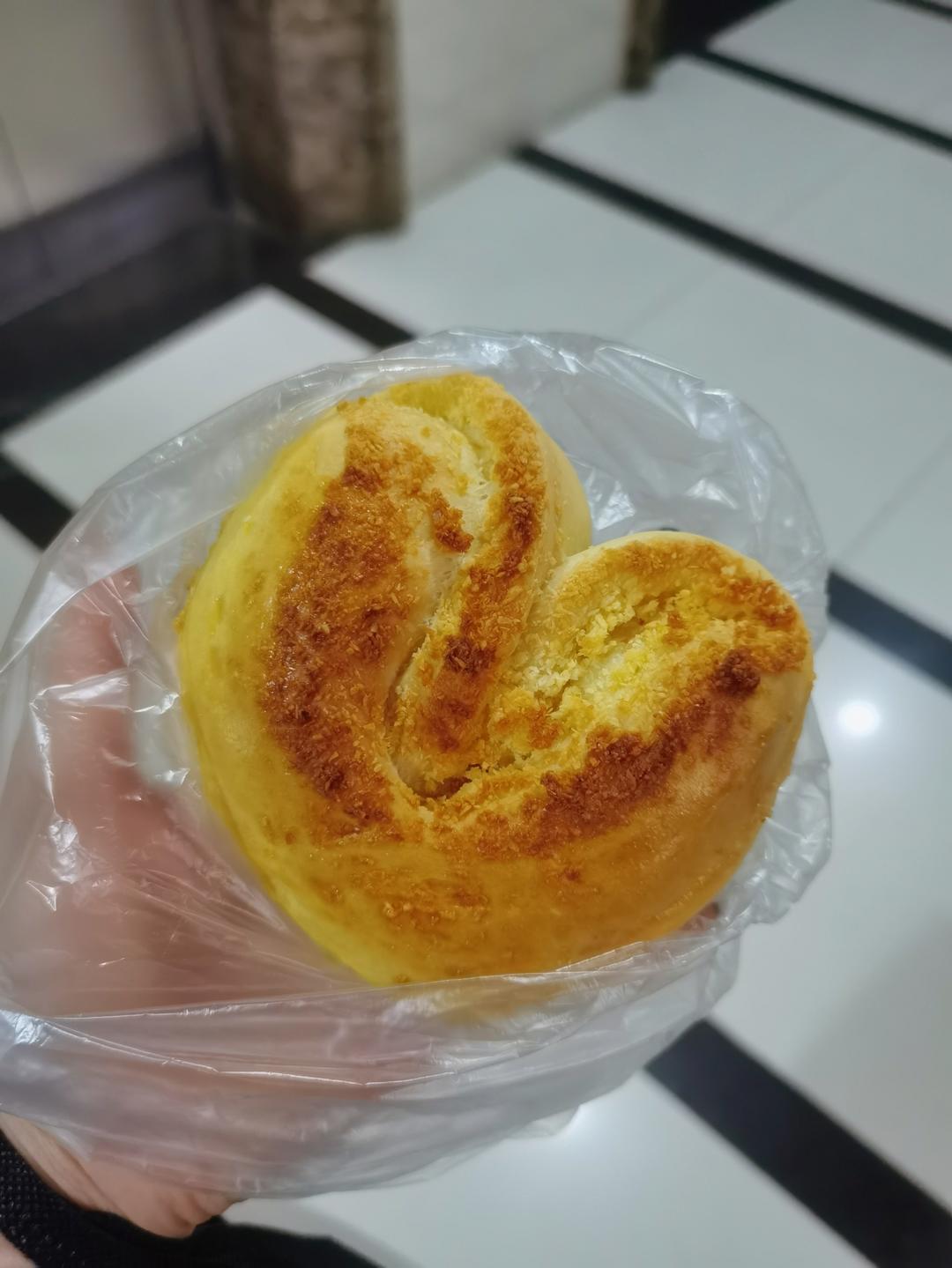 心形椰蓉面包