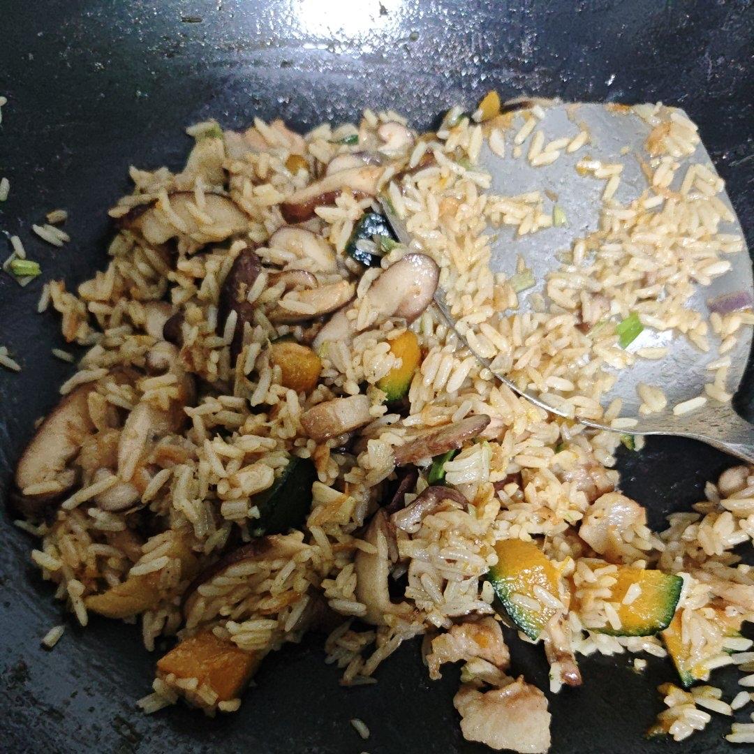 美味到不行的南瓜饭