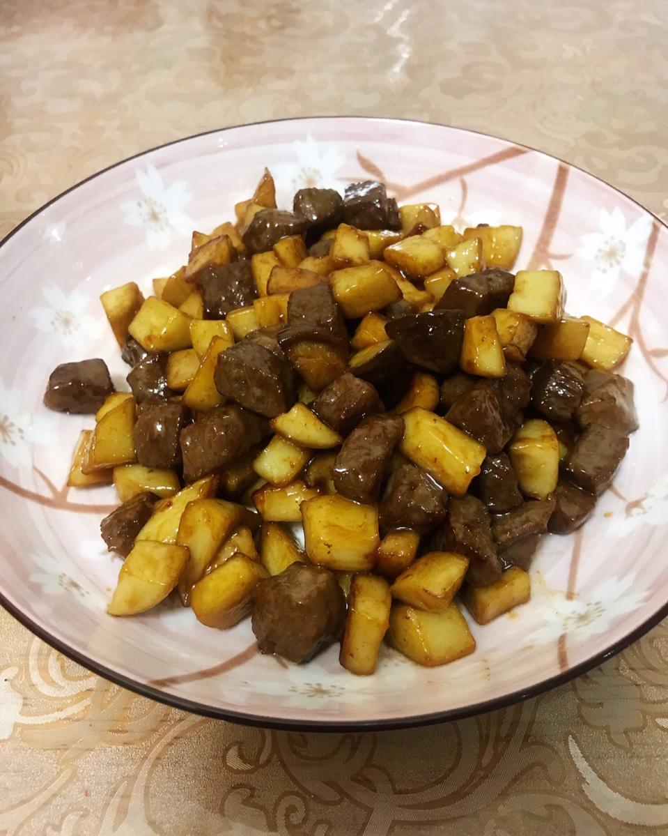 家常菜~杏鲍菇烧牛肉粒