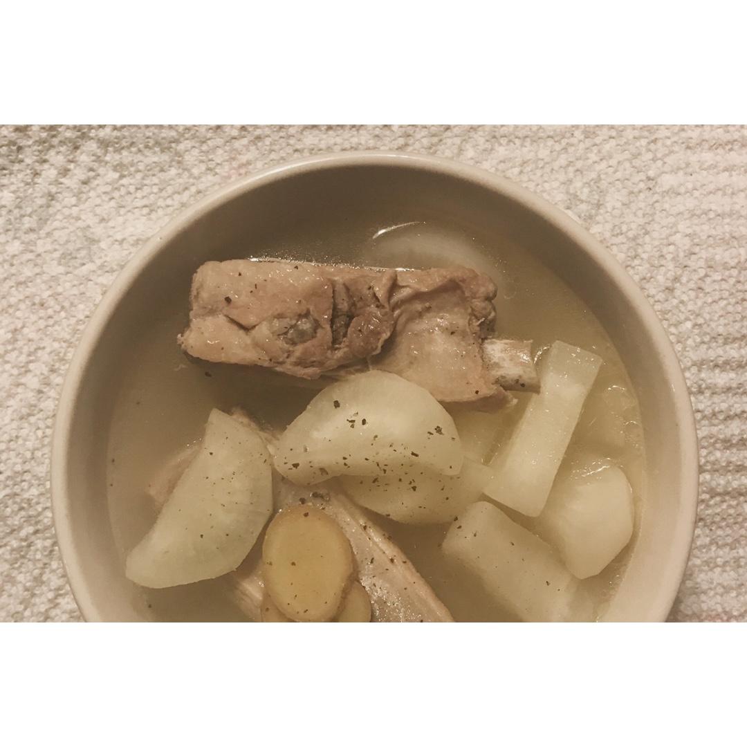 萝卜排骨汤