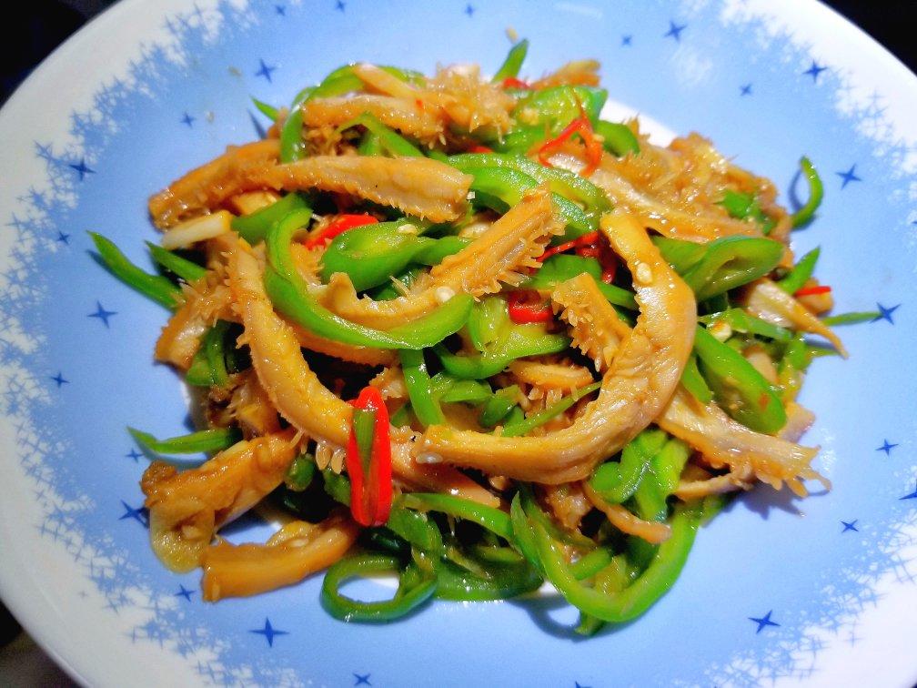 双椒炒牛肚丝