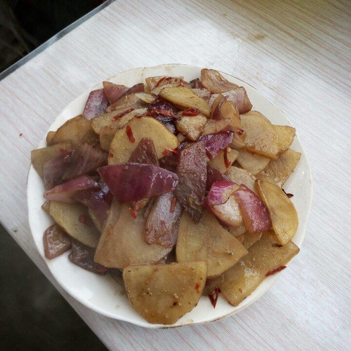 孜然洋葱土豆片