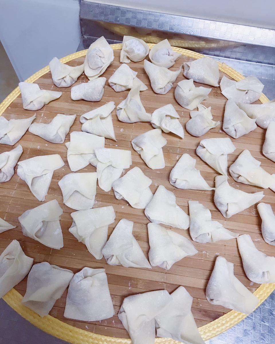 元宝馄饨的包法